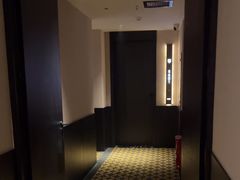 -万泊酒店(长沙五一广场国金中心店)