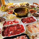 谁能拒绝冬天来一顿热气腾腾的鲜切牛肉火锅～