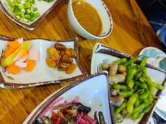 -毛辣果·贵州红酸汤牛肉火锅(西单店)