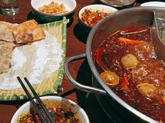 -乡土黄·鲜牛肉火锅·小龙虾(兴业街店)