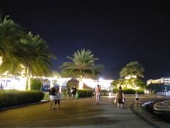 -亚龙湾中心广场