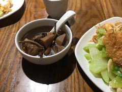 -百荷园蔬食自助餐厅(德辉广场店)