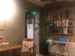 -HIGH FIVE哈福手工汉堡(桂林路店)