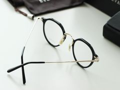 -目艮眼镜SHOWROOM(品牌集合店)