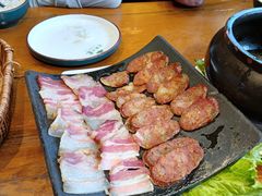 -老滇山寨•云南特色菜•地方菜•民族风情歌舞表演(呈贡店)