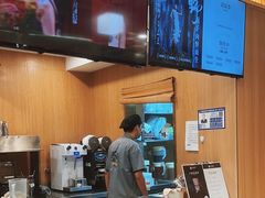 -霸王茶姬(南强街店)