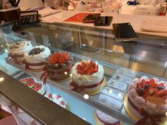 -花花卷卷·鲜食蛋糕(静安久光百货店)