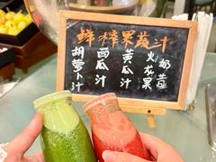 -元一希尔顿酒店·鲜切牛肉火锅禅自助餐厅
