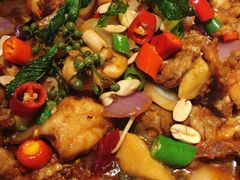 馋嘴牛蛙锅-蜜桃餐厅·江浙融合菜(荟聚购物中心店)