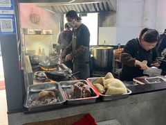 -何永光123鲜牛肉馆(1号店)