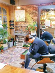 -青木造型HAIR·あおき髪を刈る潮人店