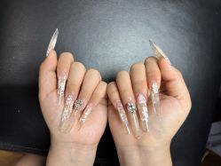 -兮奈ネイル美甲美睫·皮肤管理