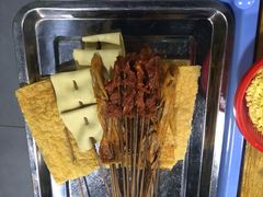 -灌县老妈砂锅串串香(万科红生活广场店)
