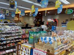 零售区-全家便利店(锦里东路店)