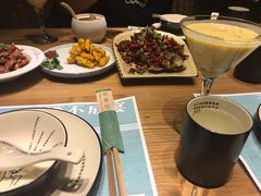-临界音乐酒馆·小龙虾·江湖菜(华熙LIVE·鱼洞店)