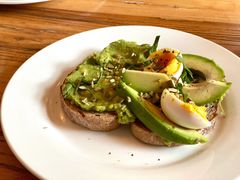 牛油果吐司-Egg•Allday Brunch(襄阳北路店)