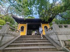 -灵岩山风景区
