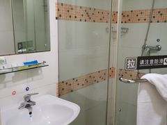 -7天酒店(上海江宁路地铁站玉佛寺店)