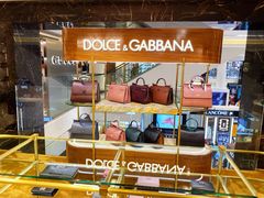 -文艺复兴百货(米兰大教堂广场店)