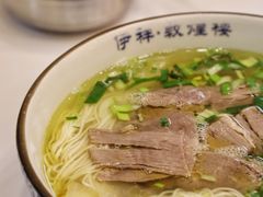 牛肉拉面加牛肉-伊祥·敦煌楼
