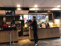 -麦当劳(国家体育场南路店)