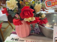 -刘姐啤酒鱼民族演艺餐厅(西街总店)