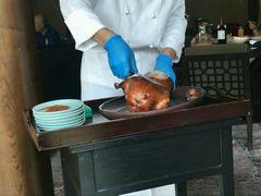 老式果木烤鸭-西安凯悦酒店·湖畔中餐厅