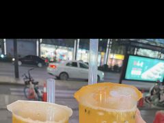 -CoCo都可(湖滨银泰店B区店)