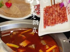 -吴记老锅底麻辣火锅(福州路店)