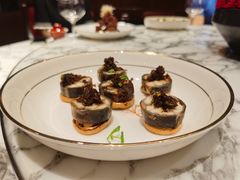 秋茄配鲟鱼籽酱-湖滨28中餐厅·西湖宴·杭州君悦酒店