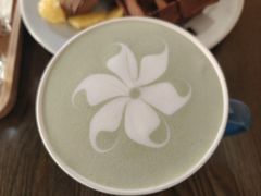 抹茶拿铁-西山悦咖啡