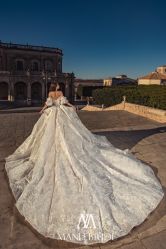 -MANLI BRIDAL婚纱