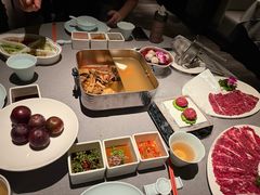 -左庭右院鲜牛肉火锅黑金店(陆家嘴中心店)