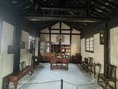 -上海市龙华烈士陵园