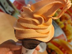 元气顶瓜瓜蜜瓜冰淇淋花筒-肯德基(南湖店)