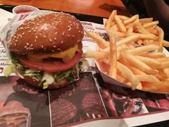 -The Habit Burger Grill 哈比特汉堡(复兴soho店)
