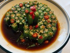 -八府香鸭·啫啫煲(华山路店)