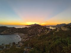 -那琴半岛地质海洋公园