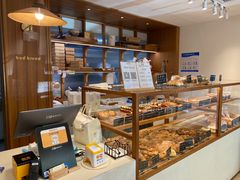 面包甜点陈列柜-慢熟面包店bud bread(孩儿巷店)