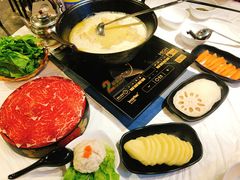 -鲜入围煮花胶鸡海鲜火锅