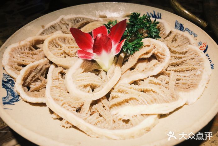 小龙坎老火锅千层肚图片