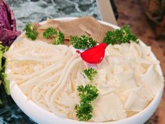 -慢丽江·云南野生菌土鸡锅(西山店)