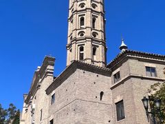 -皮拉尔圣母圣殿主教座堂