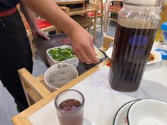 -鲁员外地锅鸡地锅鱼(龙湖江东天街店)