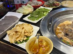 -唇辣号重庆老火锅(燕郊鑫乐汇店)