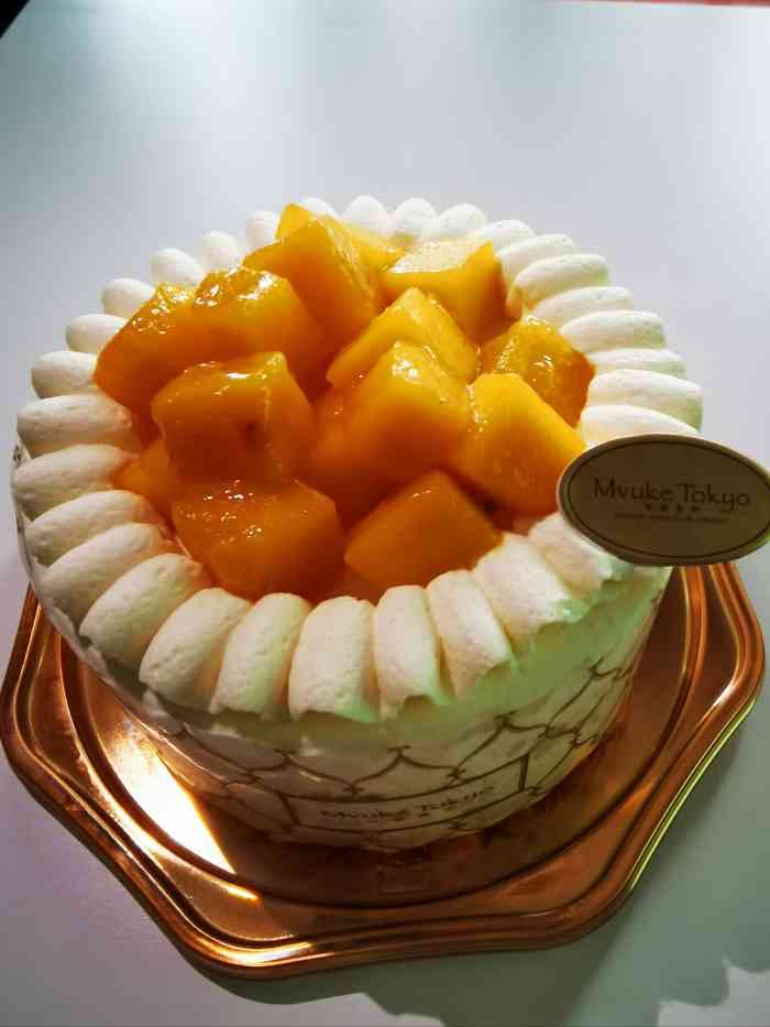 布歌东京(德基bhg店)-"周末过生日,小朋友念叨着要吃草莓91奶油.