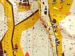 -问山MountQuest攀岩馆