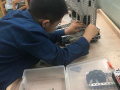 -睿冠机器人活动中心(徐汇中心)