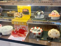 面包甜点陈列柜-DQ·蛋糕·冰淇淋(苏州中心店)