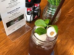 -ROAST coffee & eatery